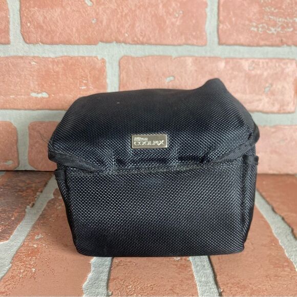 Black Case for Nikon Coolpix Model 11535 EUC Pockets - Picture 1 of 8